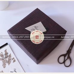 Giấy gói quà cao cấp hình hoa văn cổ