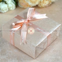 Giấy gói quà cao cấp hình hoa
