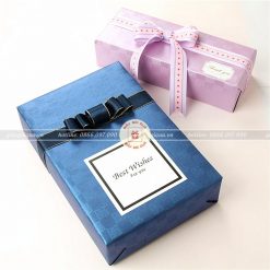 Giấy gói quà cao cấp kẻ ô vuông