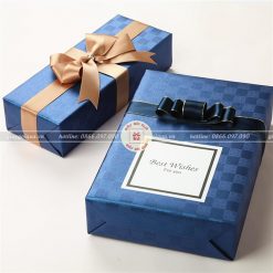 Giấy gói quà cao cấp kẻ ô vuông