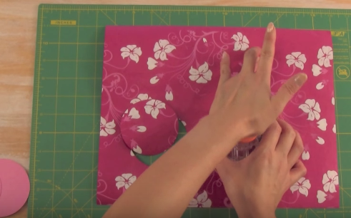 Cách gói quà bằng giấy hình trụ mẫu 1 5