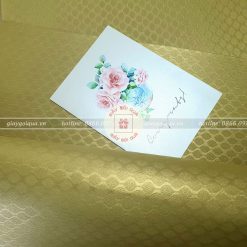 Giấy gói quà cao cấp hoa văn đuôi cá màu vàng