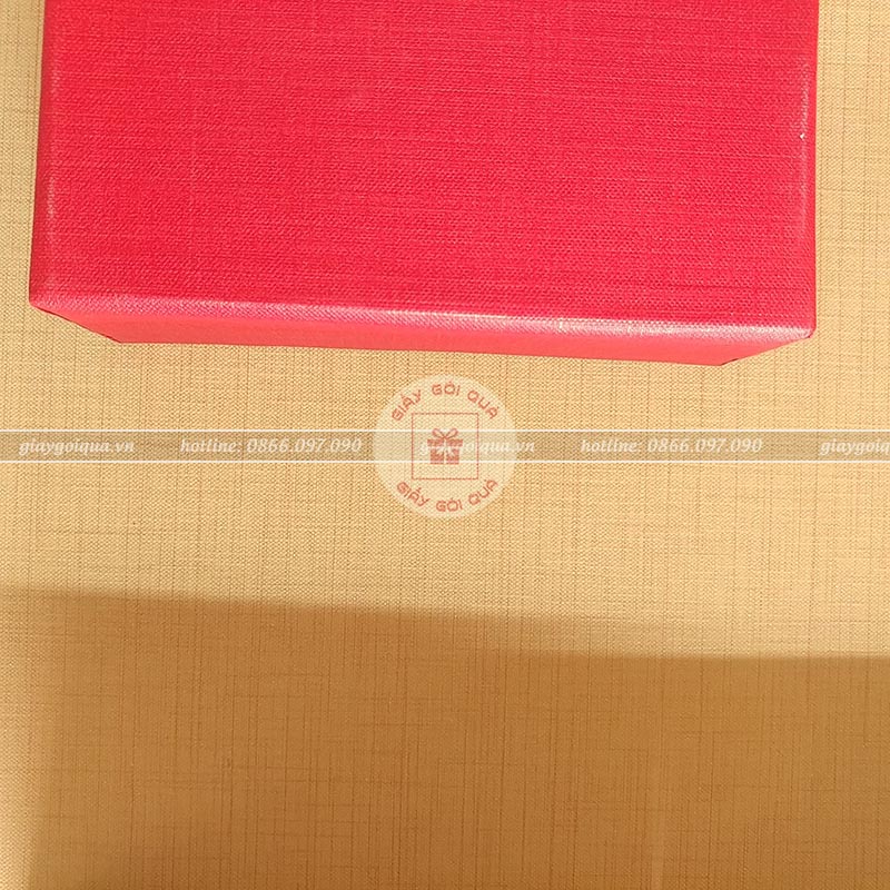 Giấy gói quà cao cấp chất liệu vải sọc - CC19