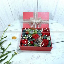 Hộp quà hoa hồng, hộp quà tặng valentine HQ17 – Kích thước 23x17x7cm