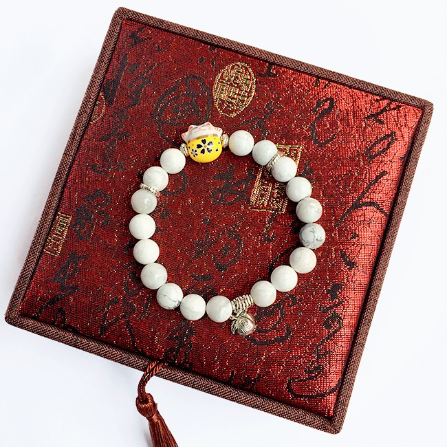 Tổng hợp các món quà tặng bạn đi du học ý nghĩa và thiết thực