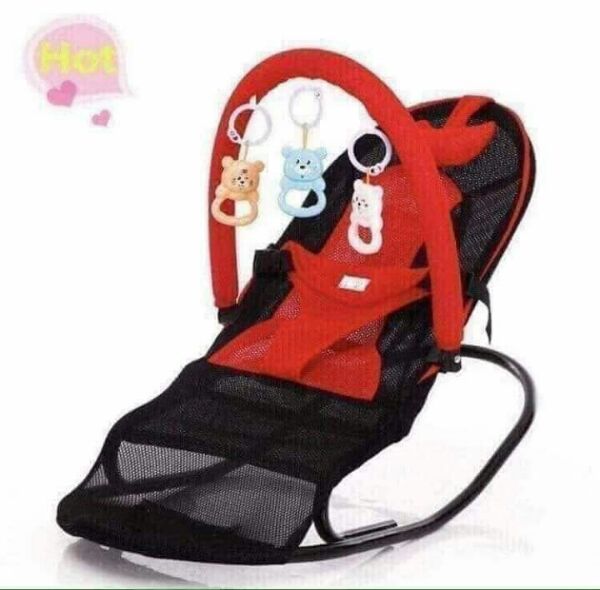 Ghế nhún sử dụng cho bé sơ sinh 1 tháng tuổi nằm ngủ, nằm chơi, nằm bú sữa