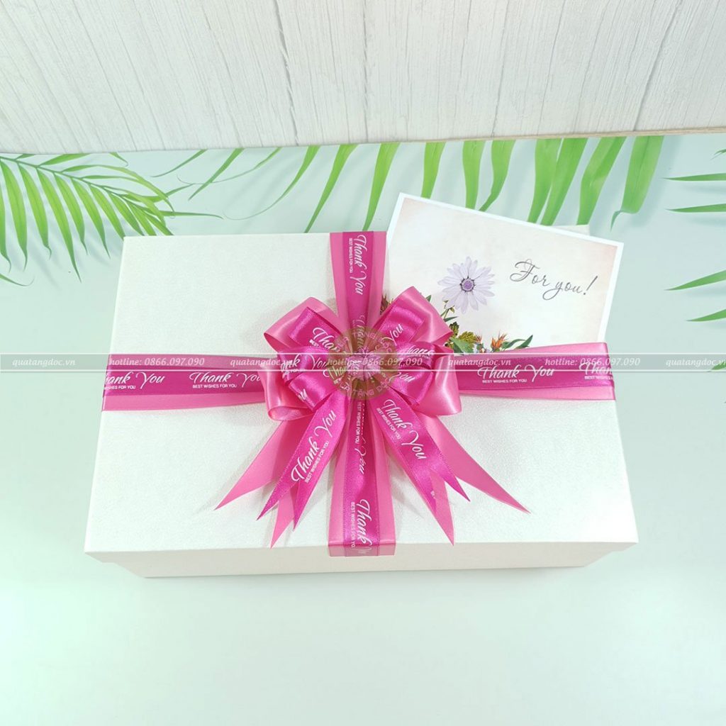 Hộp đựng quà HQ45 – KT 30x20x10