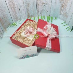 Hộp quà chữ nhật KT 23x17x7cm – HQ25