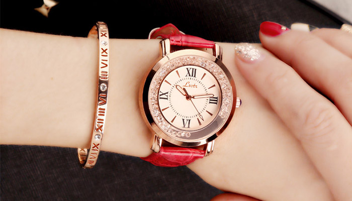 Quà tặng ngày 20/10 đồng hồ