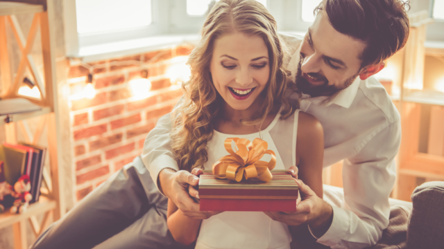 Món quà tặng ngày 08/3 ý nghĩa dành cho vợ và người yêu