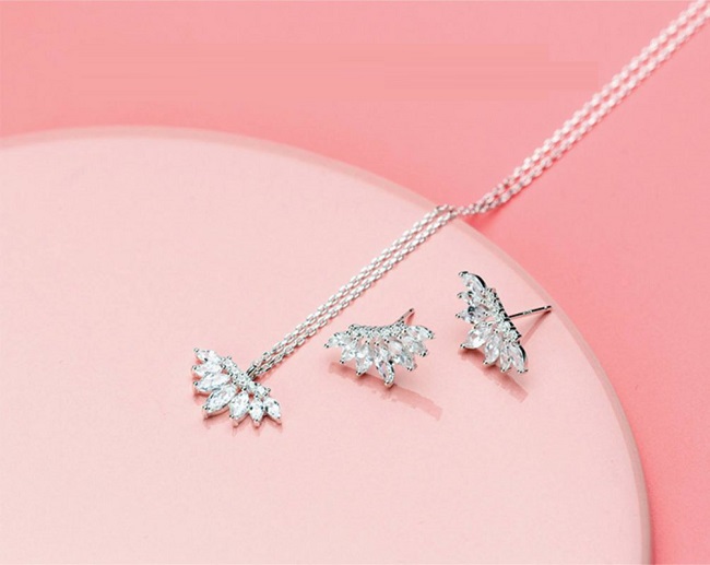 Món quà tặng ngày 08/3 ý nghĩa dành cho vợ và người yêu