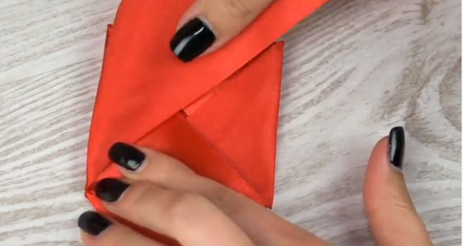 Cách làm hoa bằng ruy băng lụa 2 cm cực kỳ đẹp mắt mà đơn giản