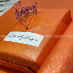 Giấy gói quà bọc quà vân sò cao cấp màu cam - CC26