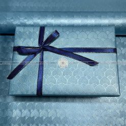Giấy gói quà bọc quà vân sò cao cấp màu xanh da trời - CC26